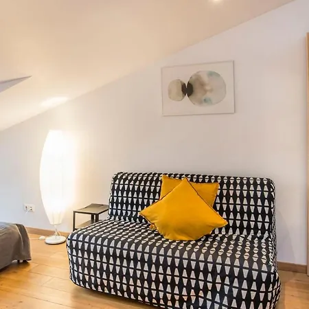 Апартаменты 2-level Penthouse With Terrace And Free Parking *