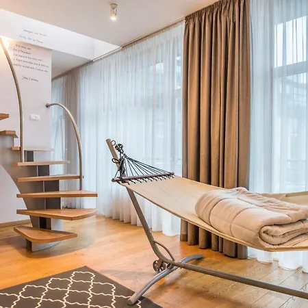 公寓 2-level Penthouse With Terrace And Free Parking