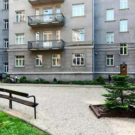 2-level Penthouse With Terrace And Free Parking 公寓