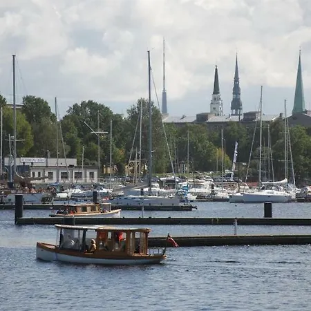 2-level Penthouse With Terrace And Free Parking 公寓 *